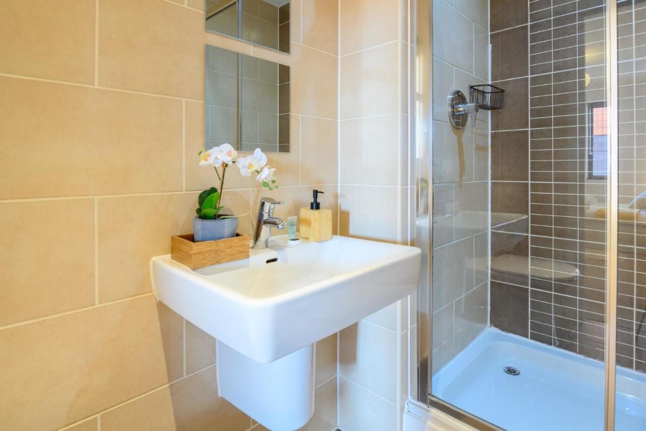 Superb Apartment At The Gallery, Baltic Triangle 利物浦 外观 照片